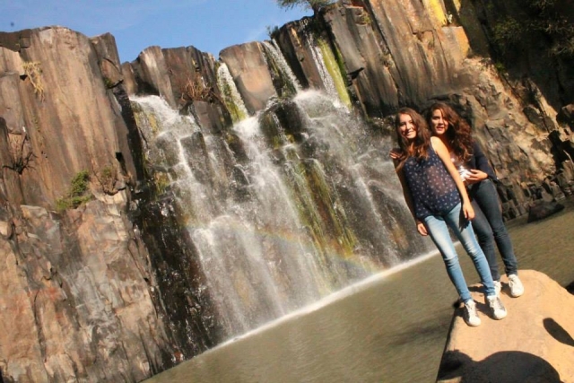  Escursione alla cascata 